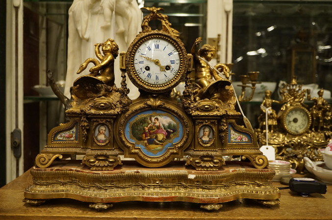 Bronze gilded Napoleon III mantle clock