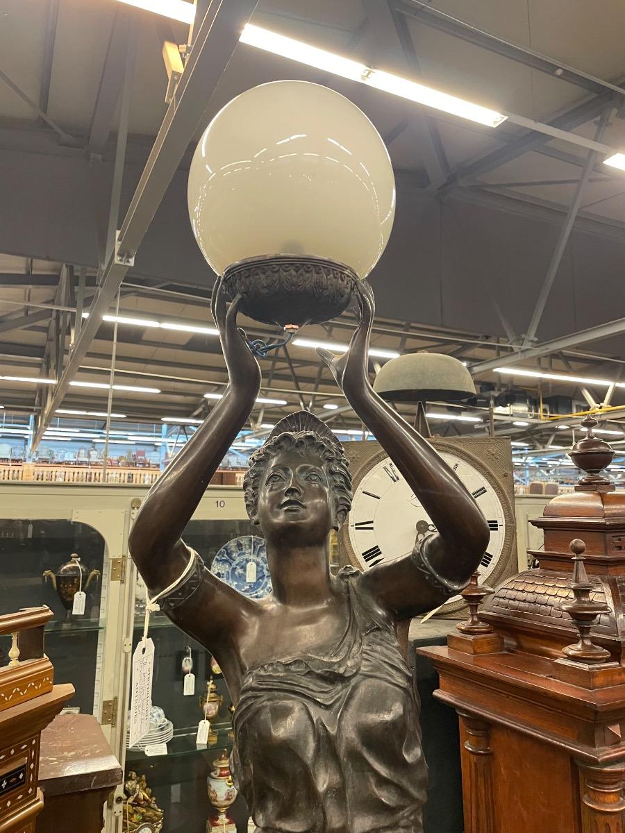 140 cm tall bronze lamp