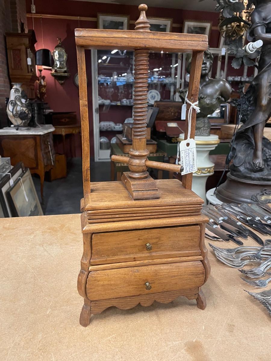 18th century Miniature press. 50cm tall