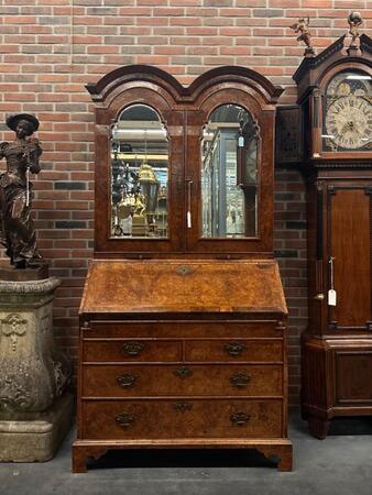 18th century walnut mirrored doors buro-bookcase, 116x62x224h cm