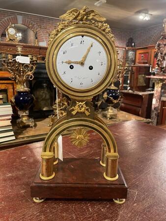 Bronze gilded Empire clock by Le Roy. 48h cm 