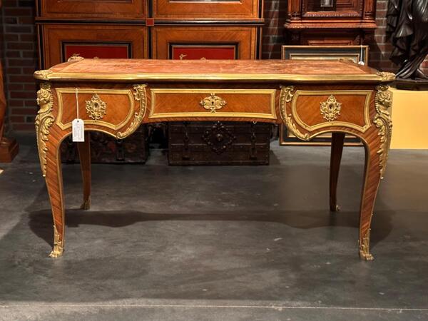 High quality 19th century Louis XV style Bureau Plat, 83x143x77h cm