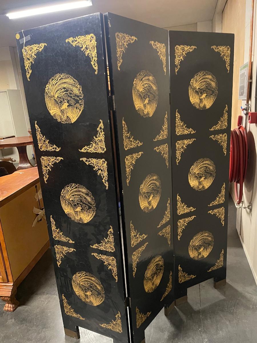 Chinese painted screen. 200w x 184h cm