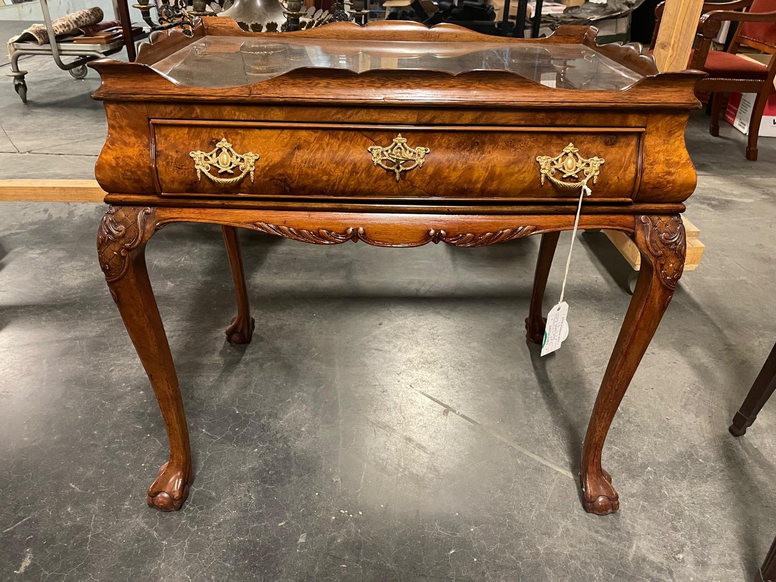 Dutch walnut tea table