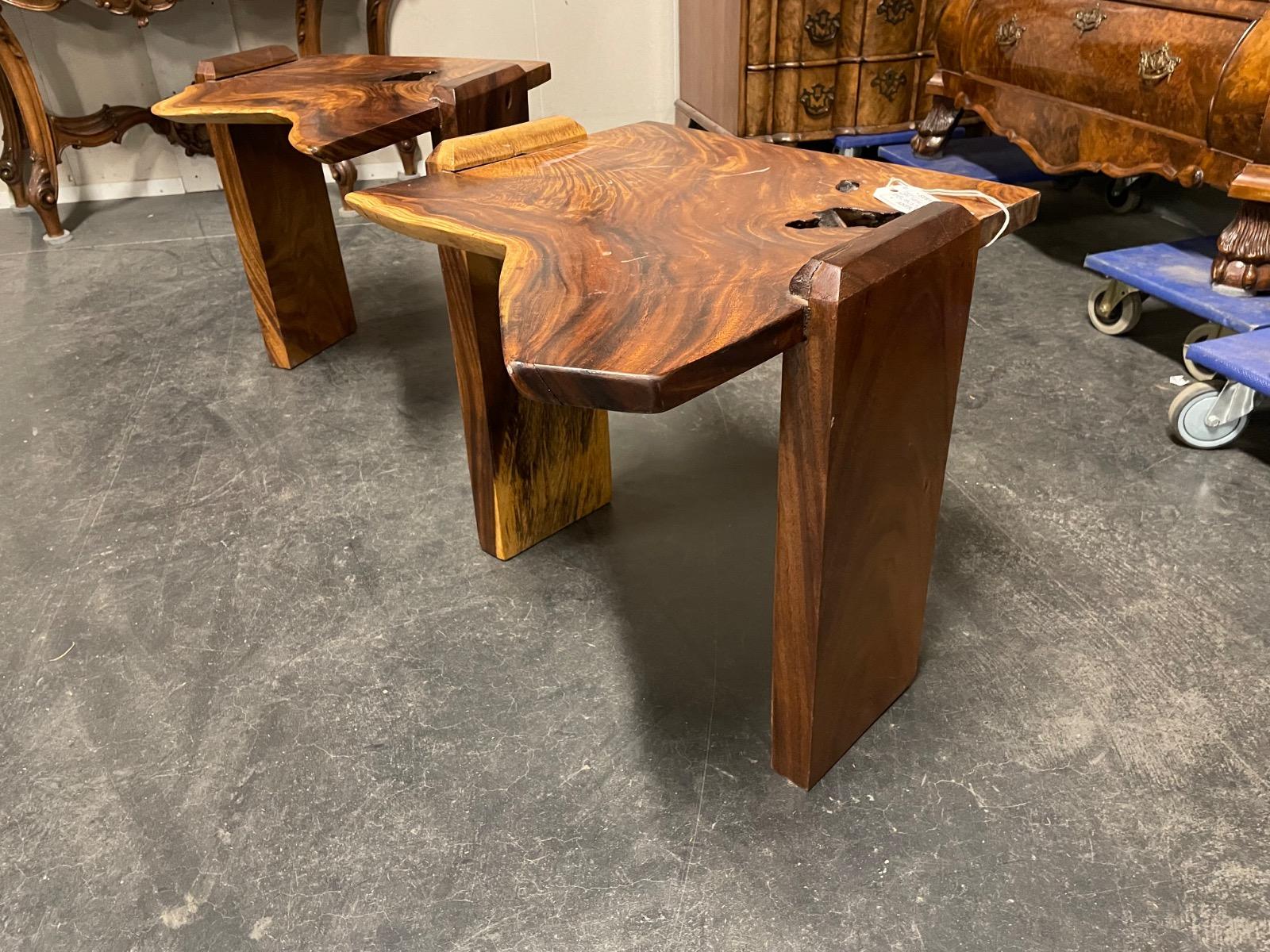 Pair of occasional tables 