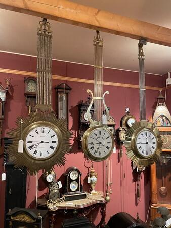 Various 19th century shopwindow clocks